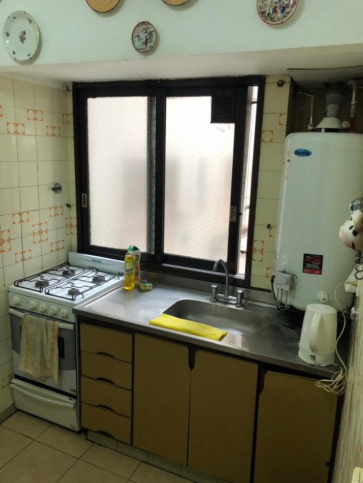 Departamento dos ambientes en venta zona Guemes 