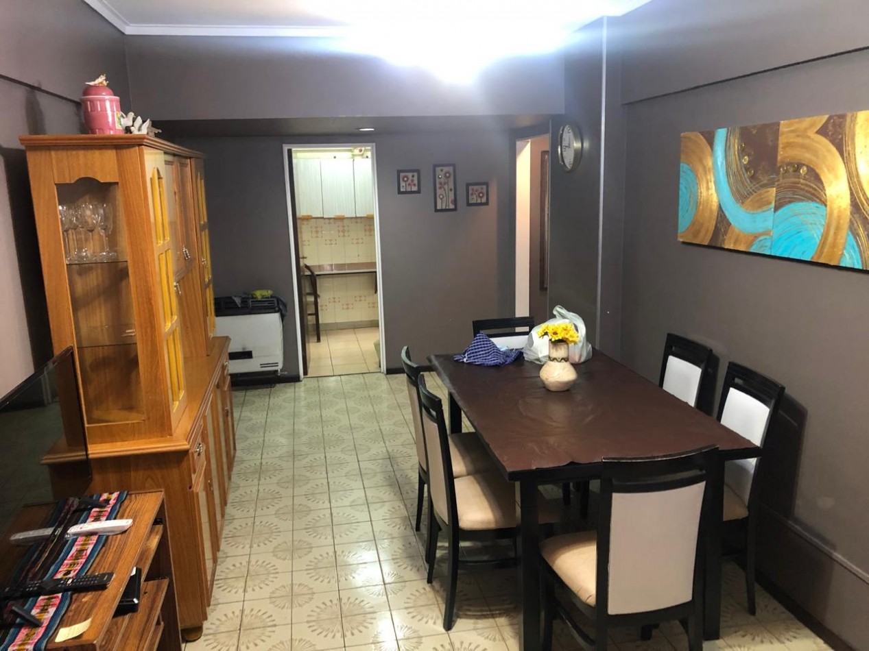 Departamento dos ambientes en venta zona Guemes 