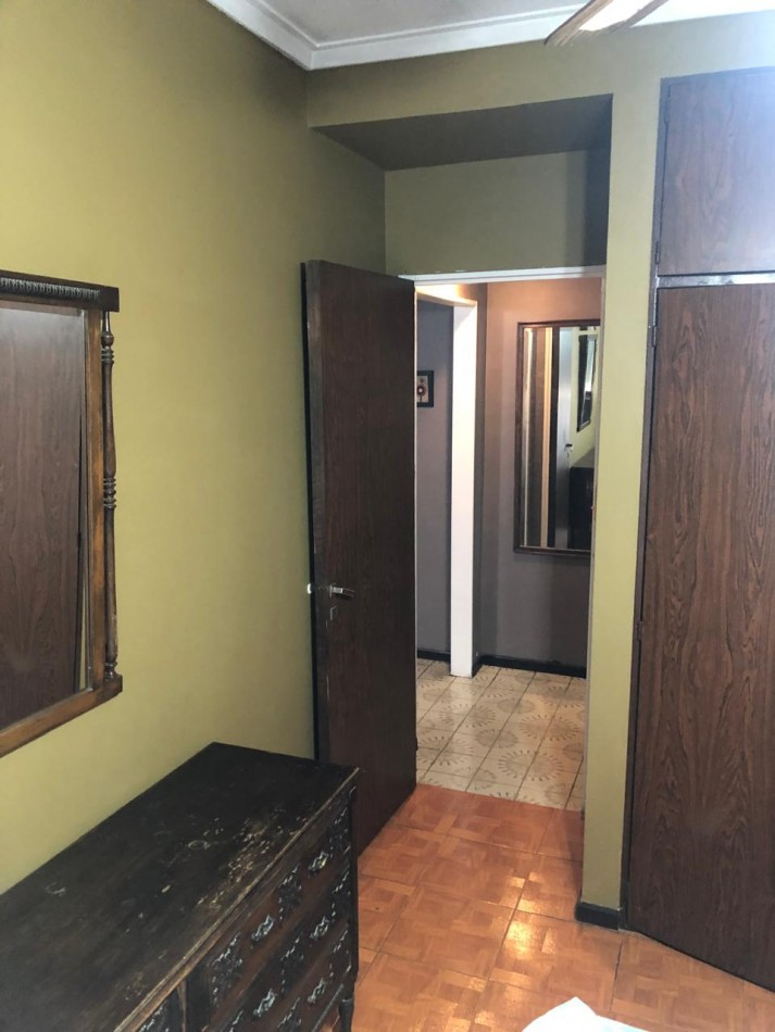 Departamento dos ambientes en venta zona Guemes 