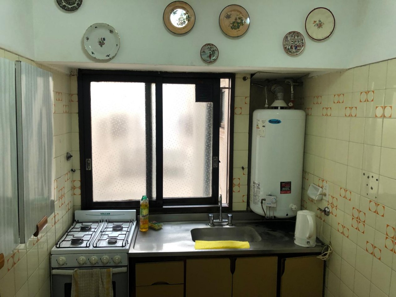 Departamento dos ambientes en venta zona Guemes 