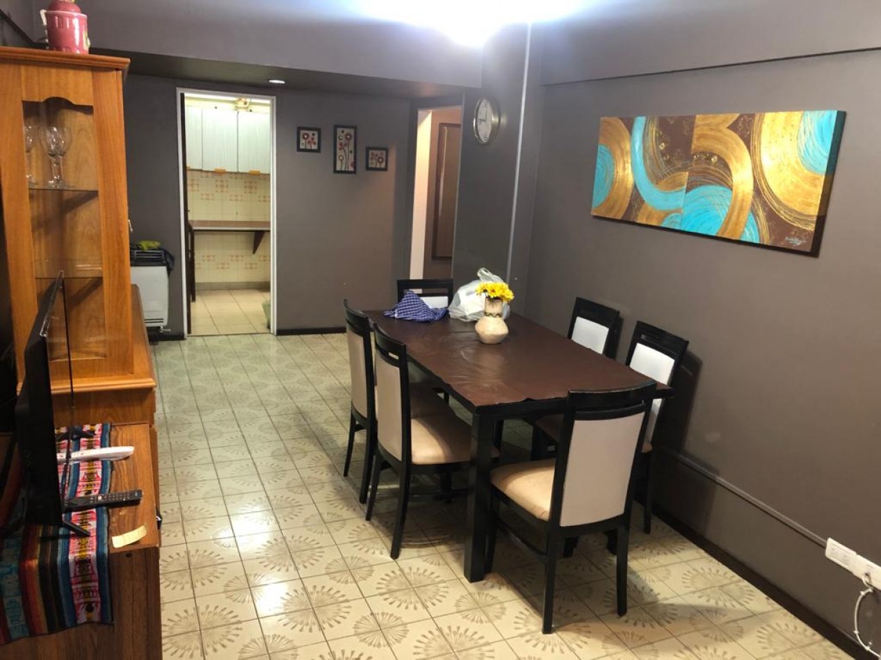 Departamento dos ambientes en venta zona Guemes 