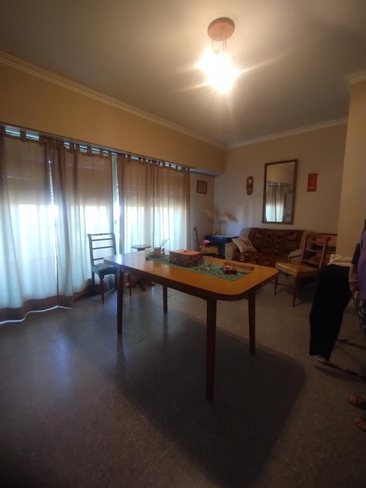 Venta Galpon / Taller con vivienda en planta alta - ideal inversion o uso mixto 