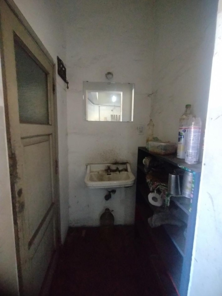 Venta Galpon / Taller con vivienda en planta alta - ideal inversion o uso mixto 