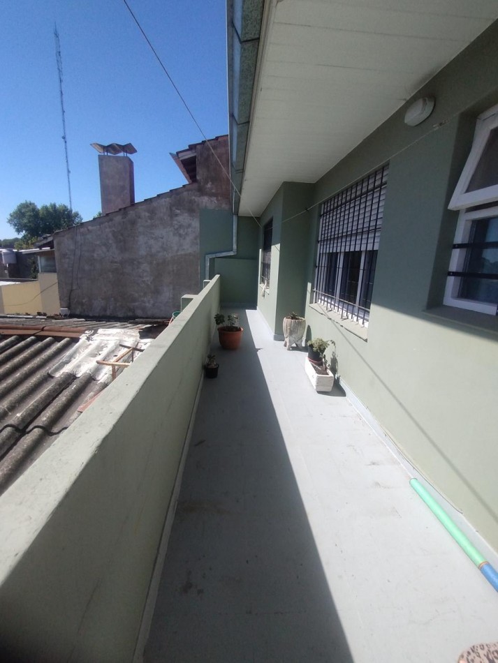 Venta Galpon / Taller con vivienda en planta alta - ideal inversion o uso mixto 