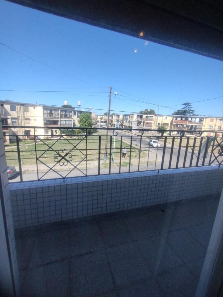 Venta Galpon / Taller con vivienda en planta alta - ideal inversion o uso mixto 