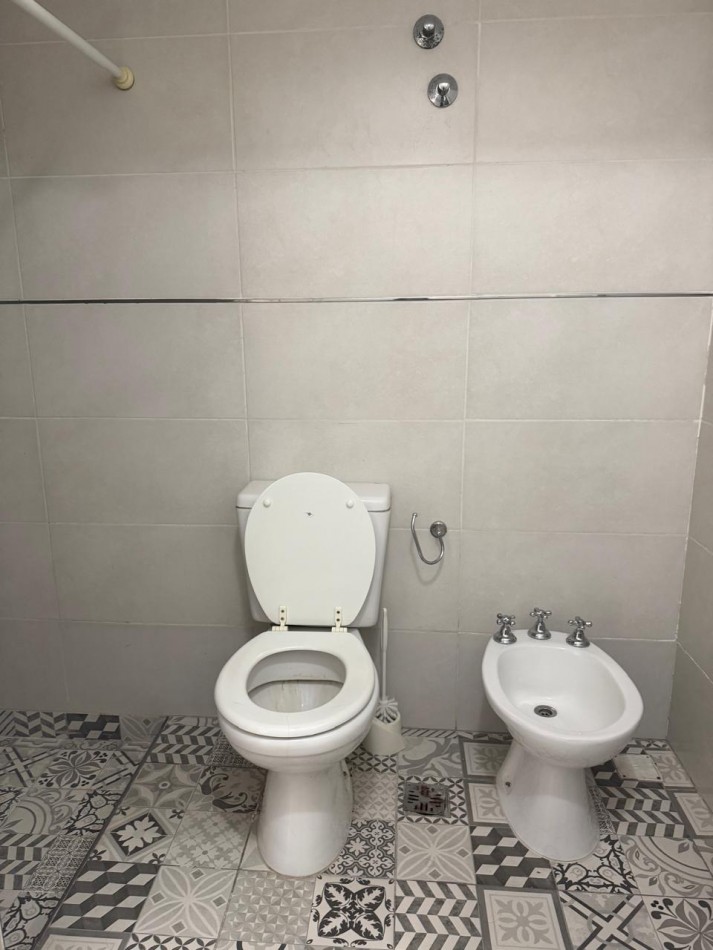 Alquiler 24 meses consultorio/espacio profesional/oficina  a una cuadra del complejo universitario nacional de mar del plata 