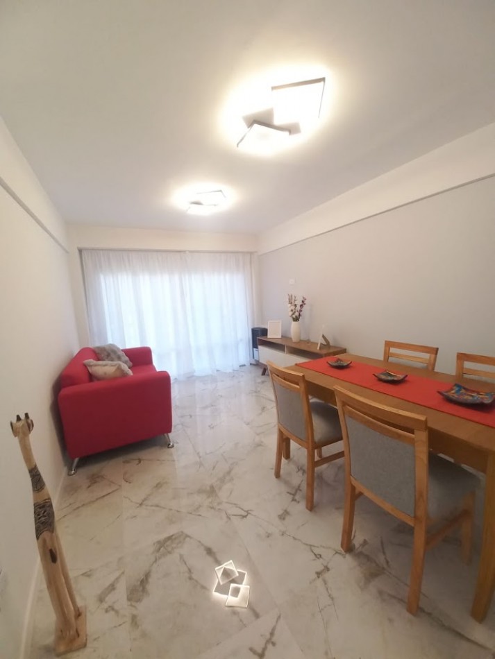 VENTA DEPARTAMENTO 3 AMBIENTES A LA CALLE 