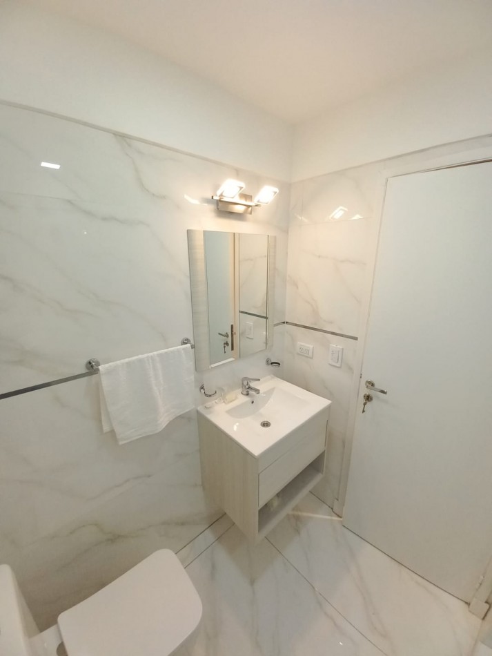 VENTA DEPARTAMENTO 3 AMBIENTES A LA CALLE 