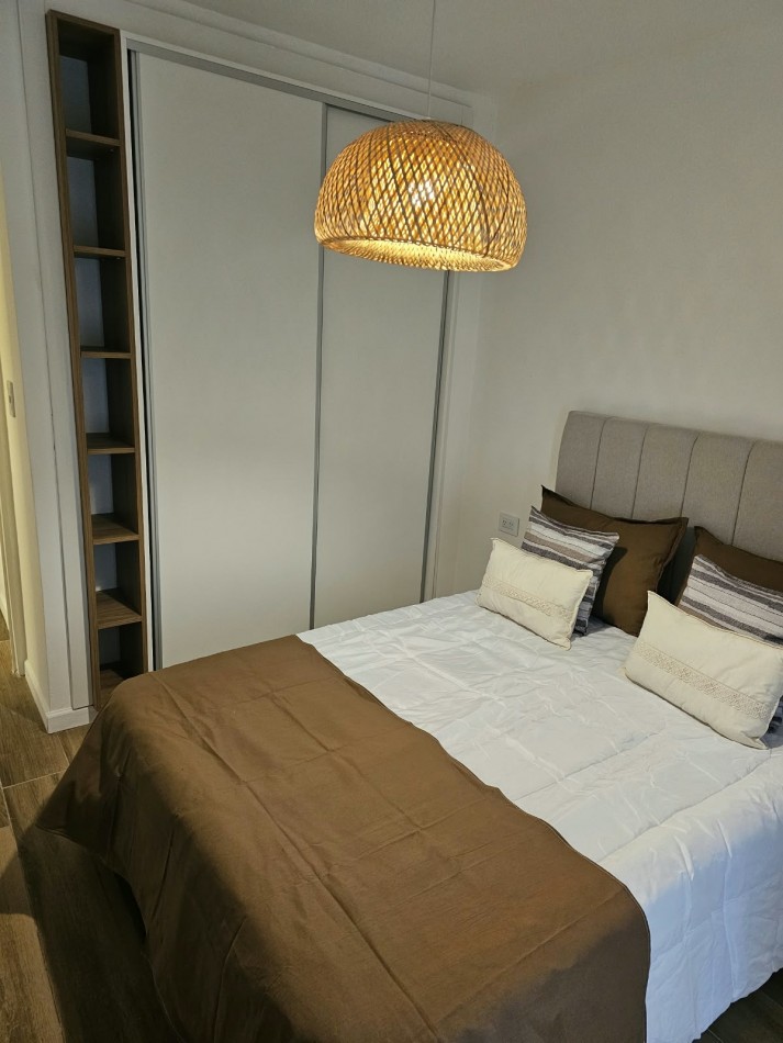 DEPARTAMENTO 3 AMBIENTES CON BALCON SALIENTE