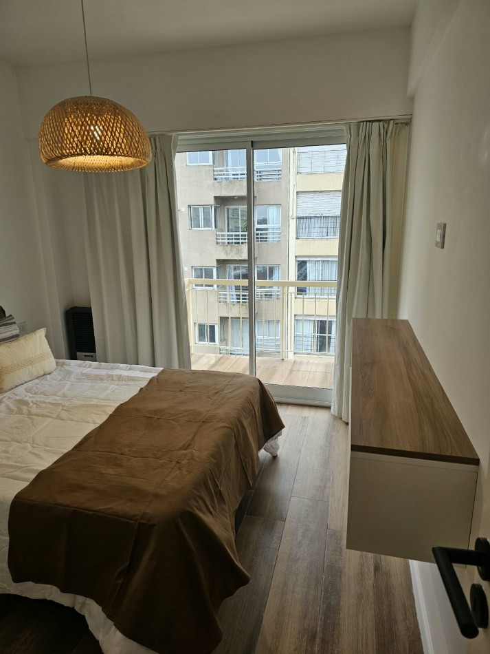 DEPARTAMENTO 3 AMBIENTES CON BALCON SALIENTE