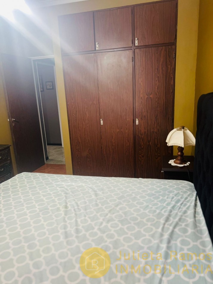 Departamento dos ambientes en venta zona Guemes 