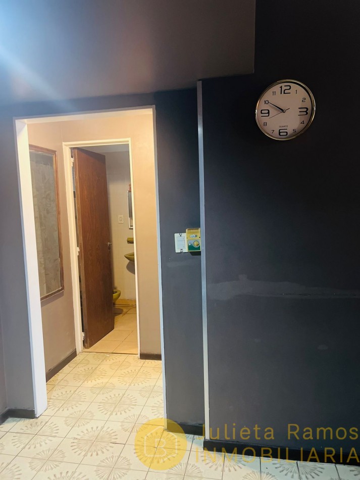 Departamento dos ambientes en venta zona Guemes 