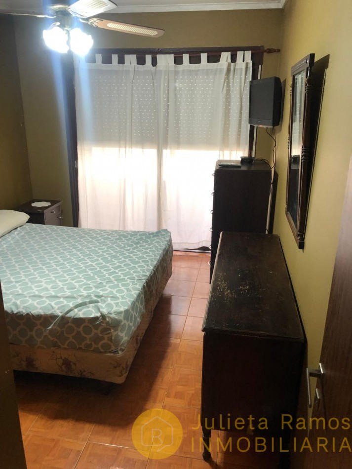 Departamento dos ambientes en venta zona Guemes 