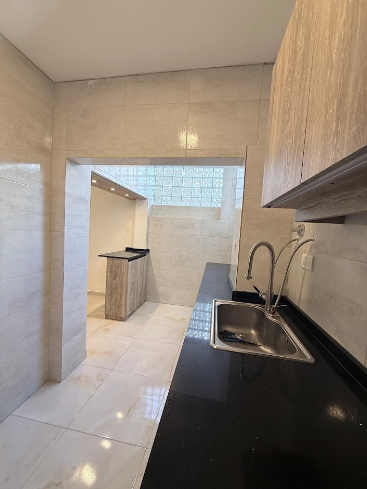 VENTA DEPARTAMENTO DE DOS AMBIENTES CON ESPACIO PARA COCHERA UBICACION SANTA FE 2884
