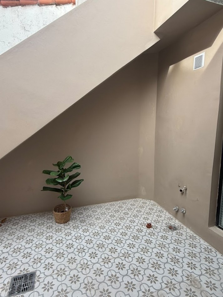 CASA PH CUATRO AMBIENTES CON COCHERA ZONA NUEVA POMPEYA 