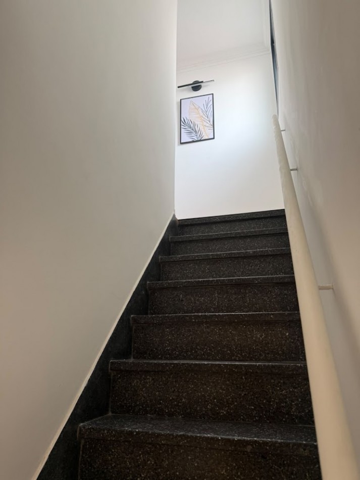 CASA PH CUATRO AMBIENTES CON COCHERA ZONA NUEVA POMPEYA 