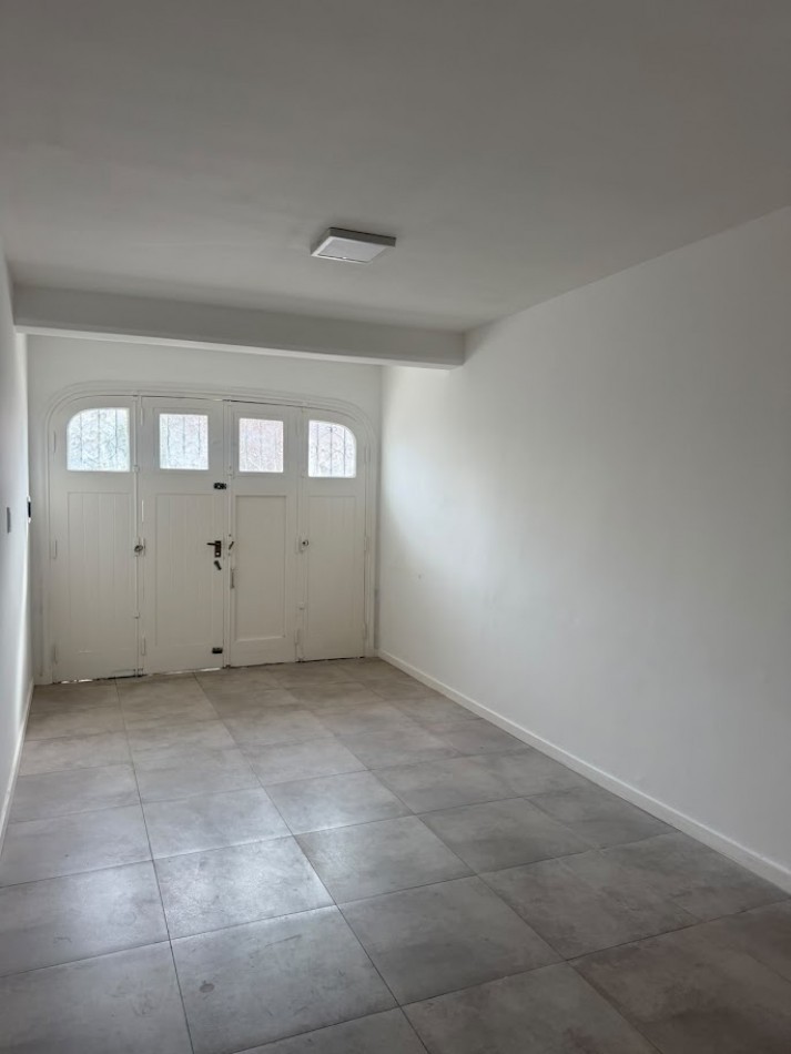 CASA PH CUATRO AMBIENTES CON COCHERA ZONA NUEVA POMPEYA 