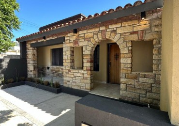 venta PH 4 ambientes con patio zona Chacabuco 4062