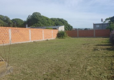 Venta terreno Felix U Camet