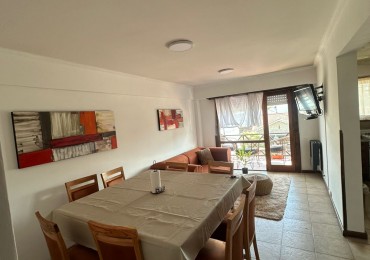 Departamento 2 ambientes 2 balcones calle Derqui