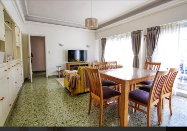 Alquiler 24 meses PH para uso profesional o comercial en primer piso al frente en Av. Colon 3400
